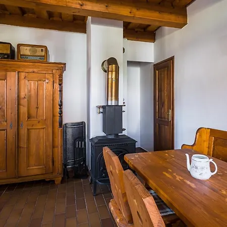 Kali Ko Apartment Szentbekkalla