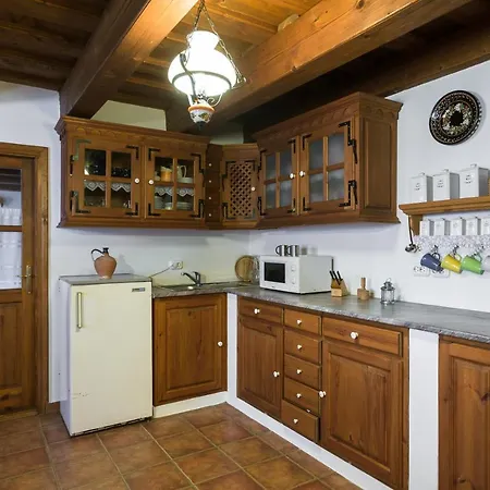 Kali Ko Szentbekkalla